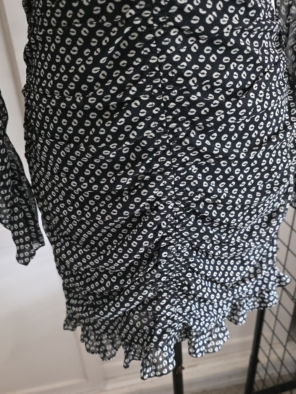 Zara Black Polka Dot V-Neck Mini Dress Size MEDIUM - Picture 4 of 11